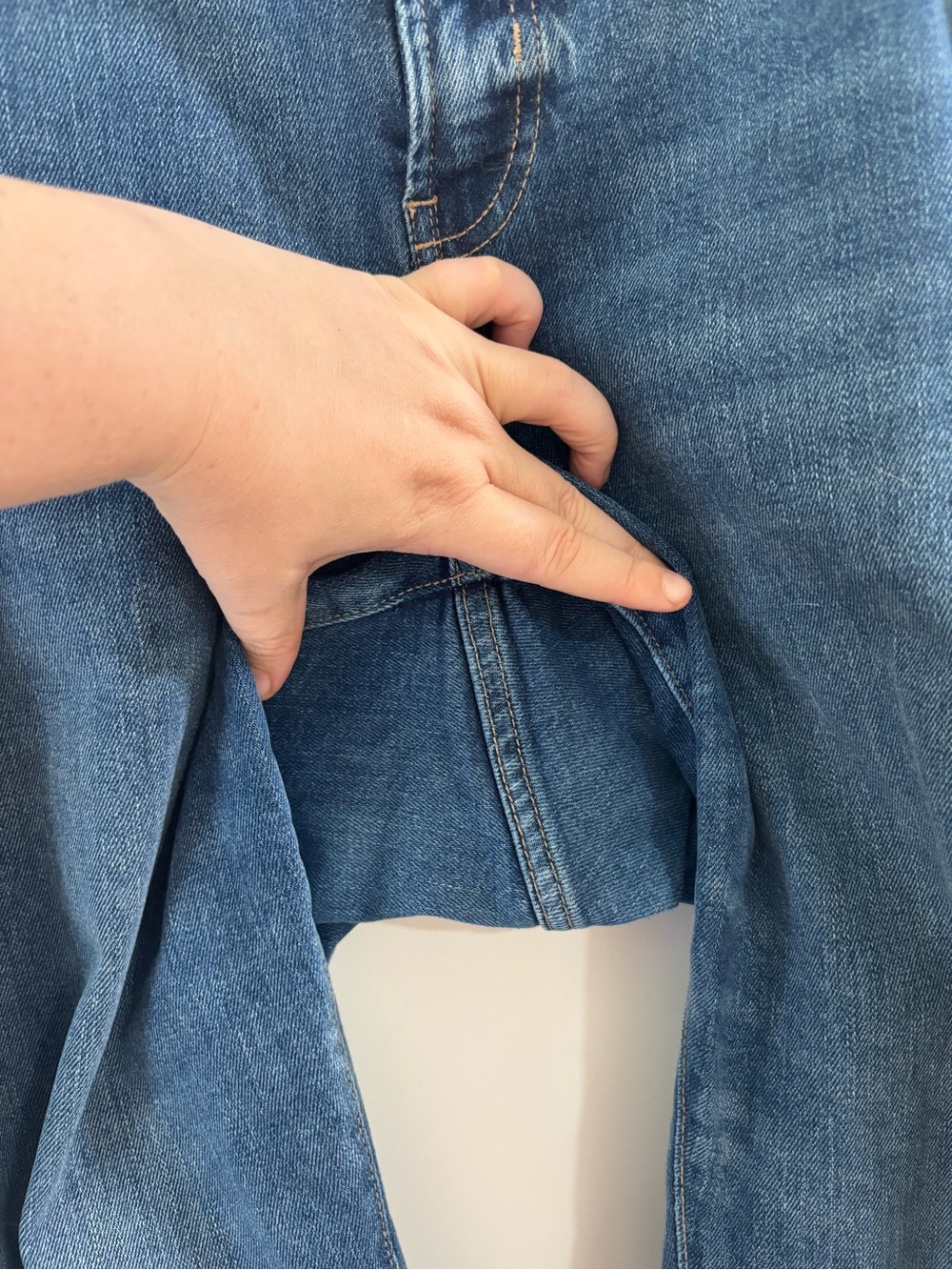 Women’s Old Navy High Rise Curvy O.G. Straight Jeans - Picture 10 of 10